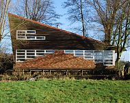 woning a/d tjonger met eigenbouw glaswasbalcon