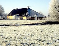 notariswoning in de sneeuw metslawier