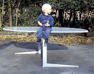 tafel op twee poten voor waalkens