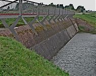 voetbrug over de beer hellevoetsluis